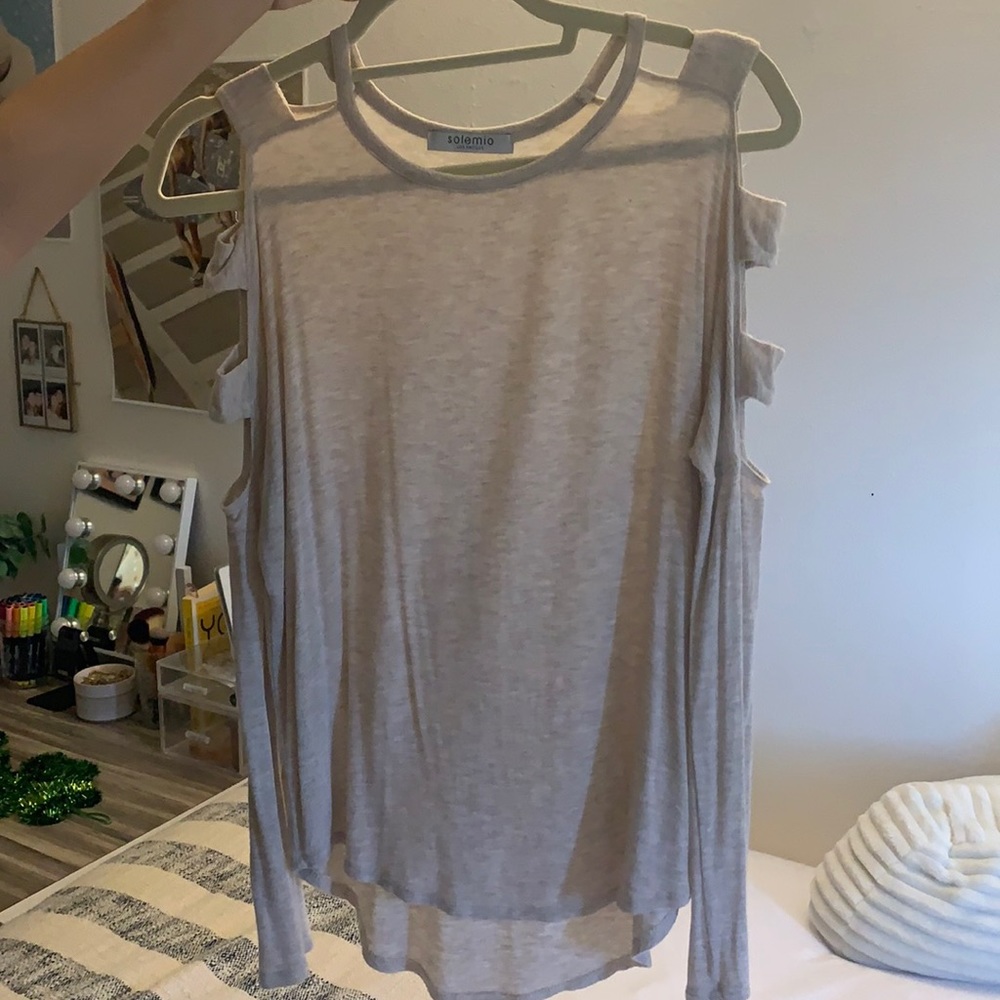 Long sleeve tan t shirt